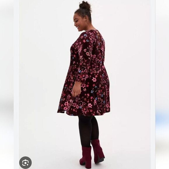 TORRID | Burgundy Floral Velvet Ladder Neck Dress a-line sz 2X - Picture 2 of 5